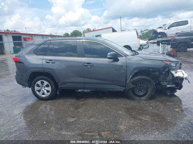 Toyota RAV4 LE 2022 2T3K1RFV2NW220708 Image 13