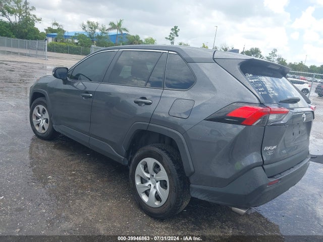 Toyota RAV4 LE 2022 2T3K1RFV2NW220708 Image 3