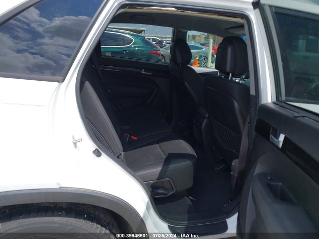 KIA SORENTO LX 2015 5XYKT3A60FG569437 Image 8