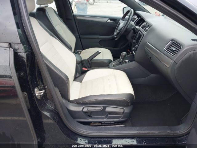 3VWD17AJ9GM258407 Volkswagen Jetta 1.8t Sport
