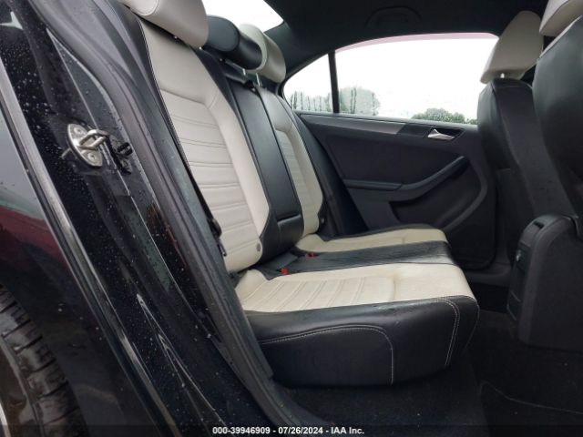 3VWD17AJ9GM258407 Volkswagen Jetta 1.8t Sport