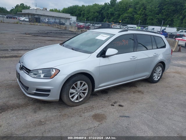 3VWA17AU5GM503992 Volkswagen Golf Sportwagen Tsi S 4-door