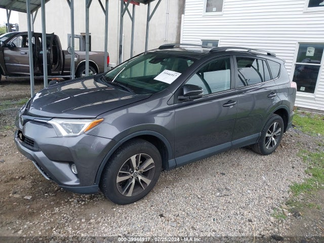 Toyota Rav4 Xle 2017 2T3RFREV9HW616222 Image 2