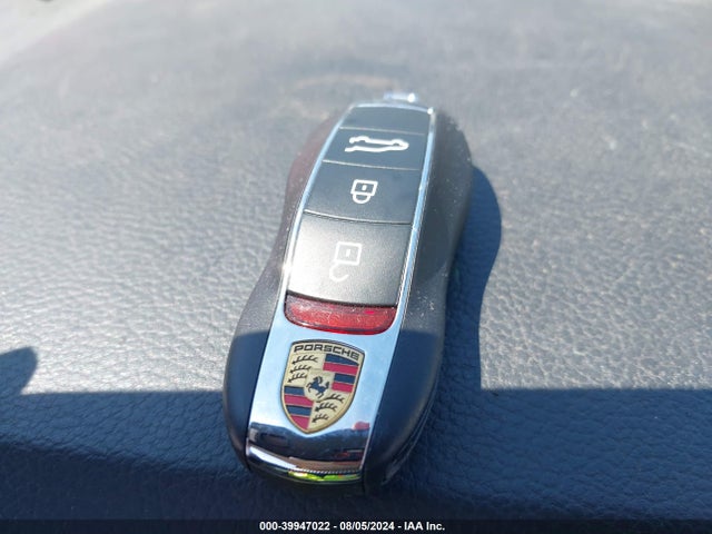 2020 PORSCHE MACAN WP1AA2A59LLB04270 Photo 10