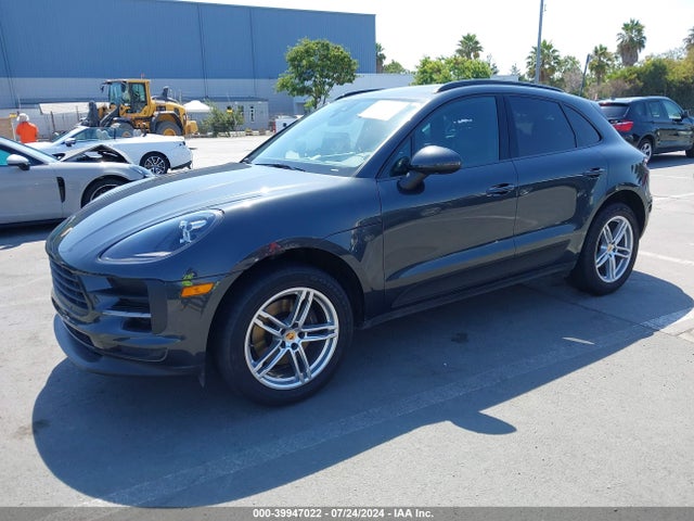2020 PORSCHE MACAN WP1AA2A59LLB04270 Photo 1