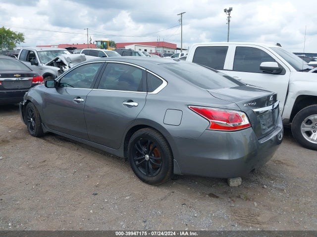Nissan Altima 2.5 S 2015 1N4AL3APXFC207050 Image 3