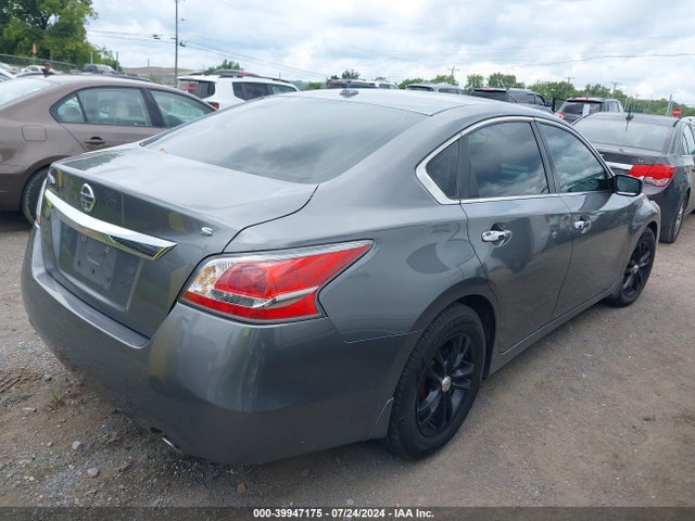 Nissan Altima 2.5 S 2015 1N4AL3APXFC207050 Image 4