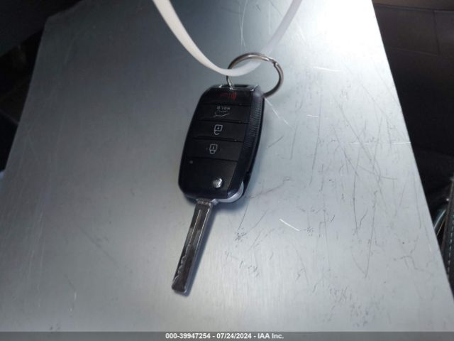 KNDJN2A28G7317818 KIA Soul