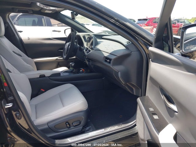 JTHP6JBHXP2154881 Lexus Ux 250h Premium