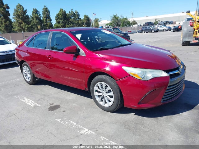 Toyota CAMRY LE 2015 4T1BF1FK4FU978407 main image