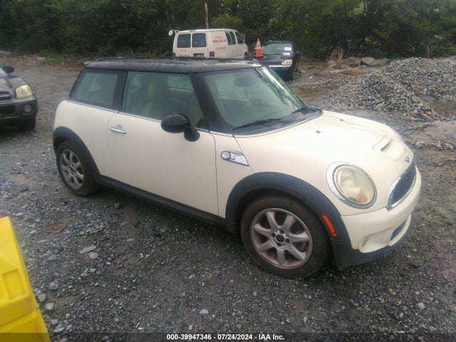2007 MINI COOPER S WMWMF73577TT84039 Photo 0