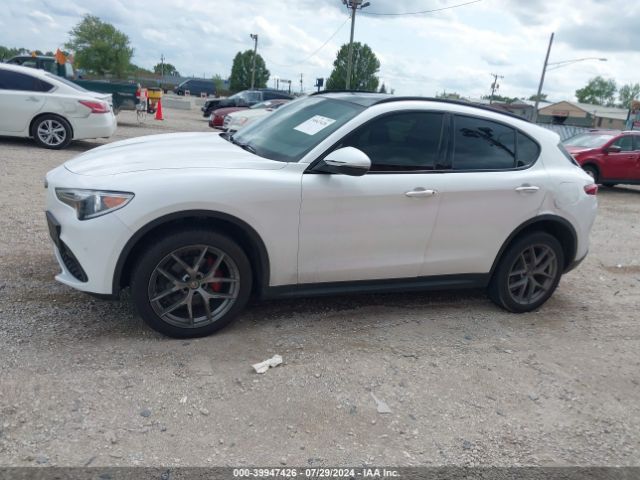 ZASFAKNN6J7B92239 Alfa Romeo Stelvio Ti Sport Awd