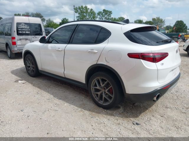 ZASFAKNN6J7B92239 Alfa Romeo Stelvio Ti Sport Awd