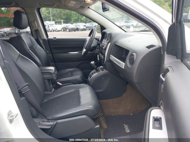 1C4NJCEAXGD769310 Jeep Compass Latitude