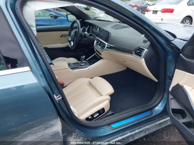 3MW5R7J00L8B34033 BMW 330i Xdrive