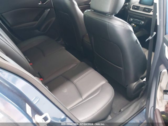 3MZBN1V32JM262133 Mazda Mazda3 Touring