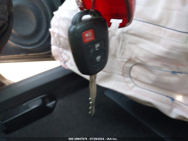 Scion TC 2015 JTKJF5C71FJ009603 Image 11