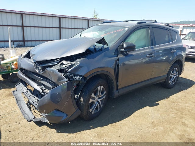 Toyota RAV4 LE 2017 JTMBFREV6HJ149034 Image 2