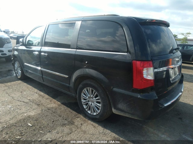 2C4RC1CG5GR150862 Chrysler Town & Country Touring-l Anniversary Edition