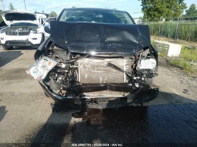 2C4RC1CG5GR150862 Chrysler Town & Country Touring-l Anniversary Edition
