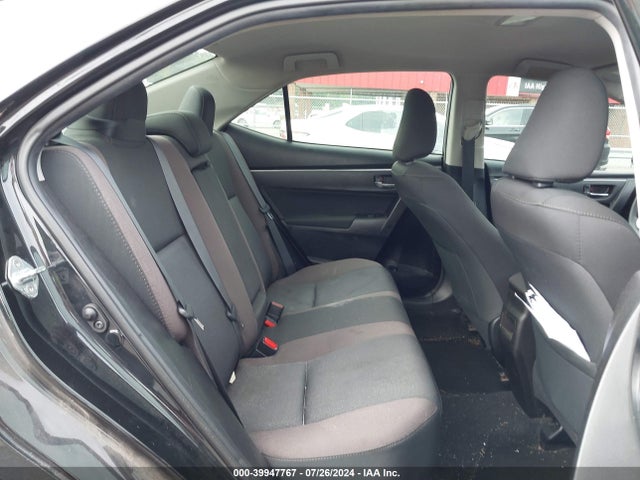 Toyota COROLLA LE 2018 5YFBURHE8JP759472 Image 8