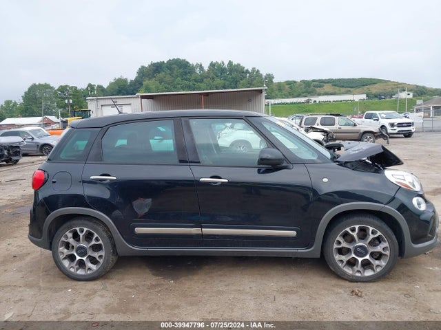 ZFBCFADH3EZ015423 Fiat 500L TREKKING