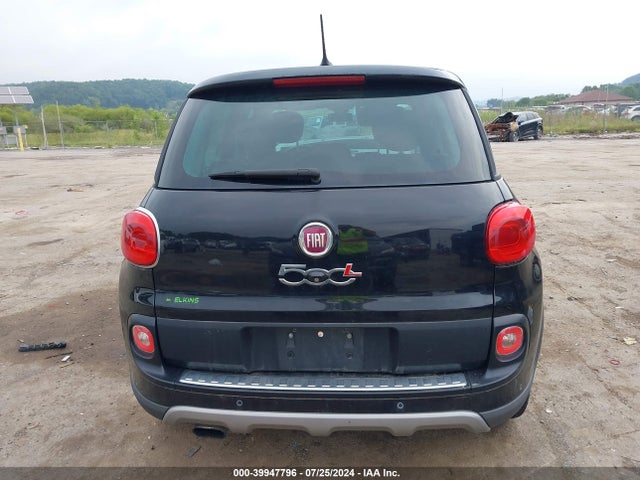 ZFBCFADH3EZ015423 Fiat 500L TREKKING