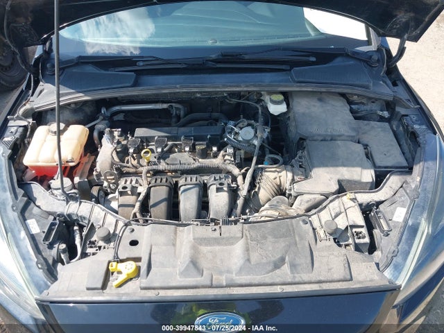 Ford FOCUS SE 2018 1FADP3F21JL223578 Image 10