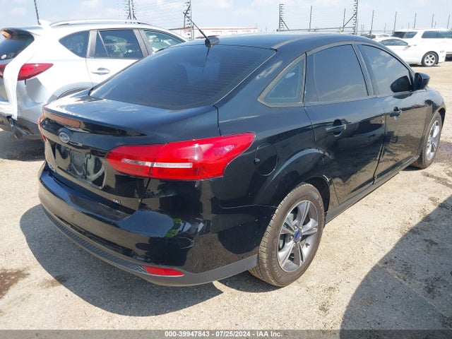 Ford FOCUS SE 2018 1FADP3F21JL223578 Image 4