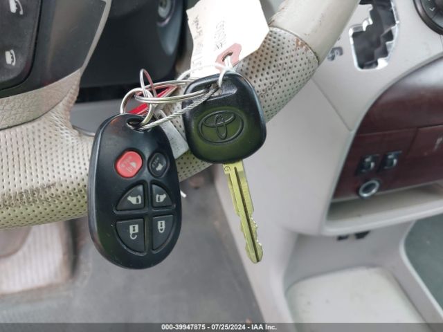 5TDYK3DC4ES418116 Toyota Sienna Xle V6 8 Passenger