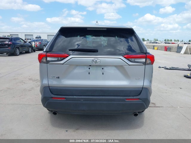 Toyota RAV4 LE 2022 2T3H1RFV7NW189014 Image 17