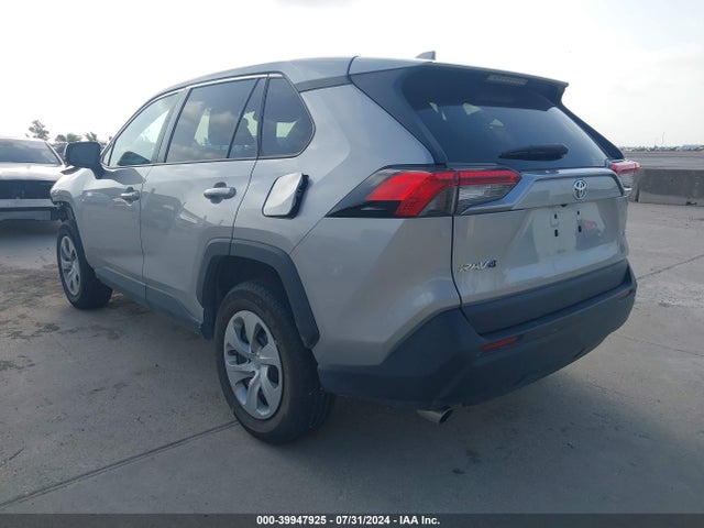Toyota RAV4 LE 2022 2T3H1RFV7NW189014 Image 3