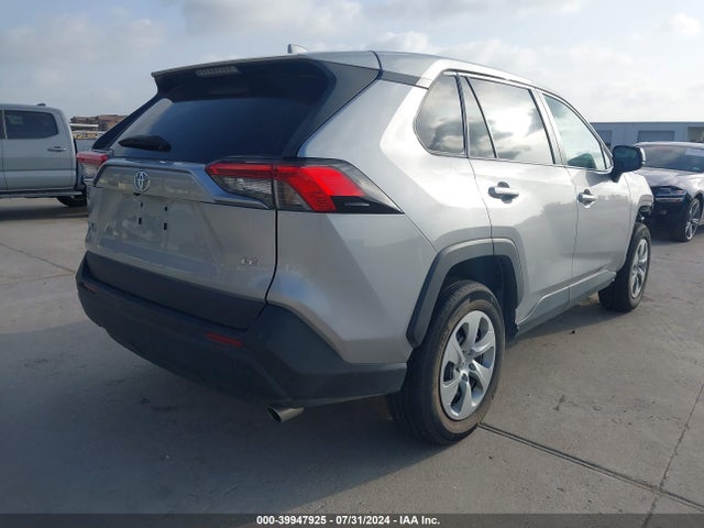 Toyota RAV4 LE 2022 2T3H1RFV7NW189014 Image 4