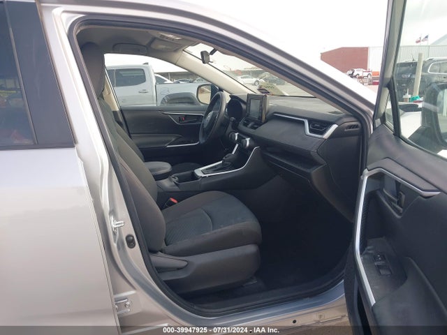 Toyota RAV4 LE 2022 2T3H1RFV7NW189014 Image 5