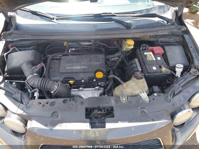 Chevrolet Sonic Ltz Auto 2015 1G1JE6SB0F4101007 Image 10