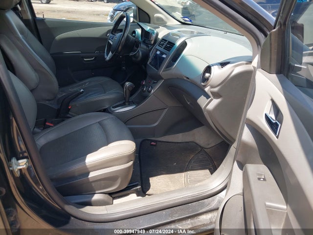 Chevrolet Sonic Ltz Auto 2015 1G1JE6SB0F4101007 Image 5