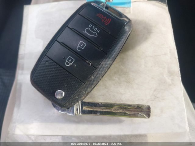5XYKT3A65FG563861 KIA SORENTO LX