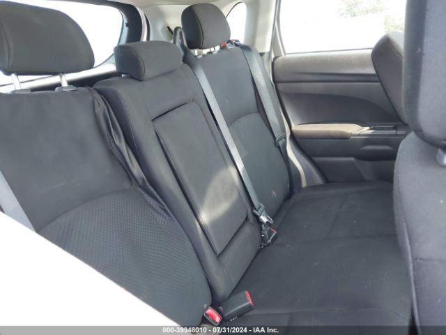 4A4AP3AU2FE024209 Mitsubishi Outlander Sport Es