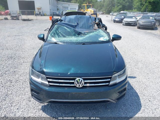 3VV2B7AX6JM139122 Volkswagen Tiguan 2.0t Se/2.0t Sel