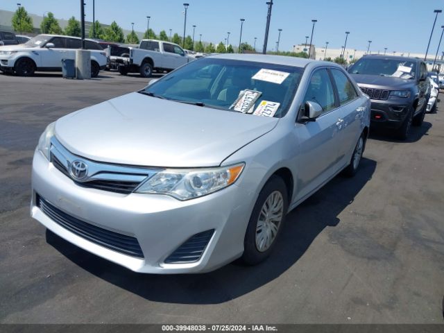 4T4BF1FK2ER393040 Toyota CAMRY LE