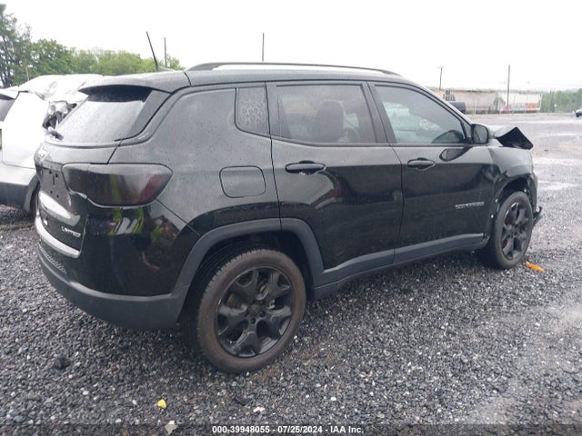 3C4NJCCB7JT155974 Jeep Compass Limited Fwd