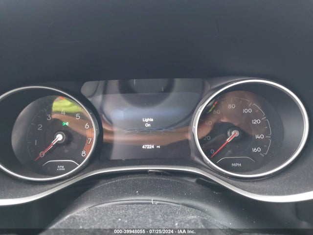 3C4NJCCB7JT155974 Jeep Compass Limited Fwd