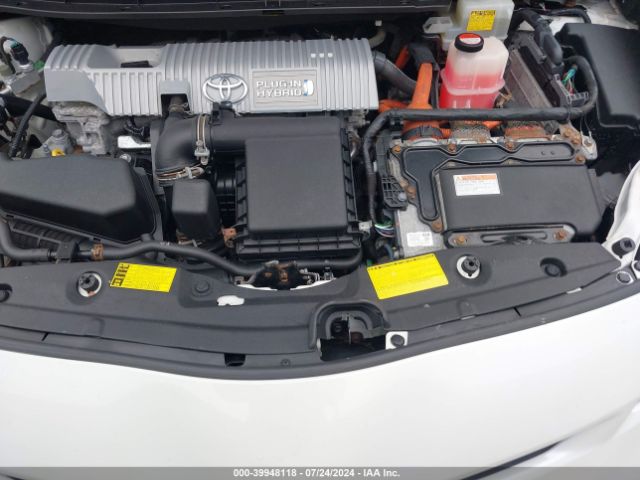 JTDKN3DPXE3059811 Toyota Prius Plug-in Advanced