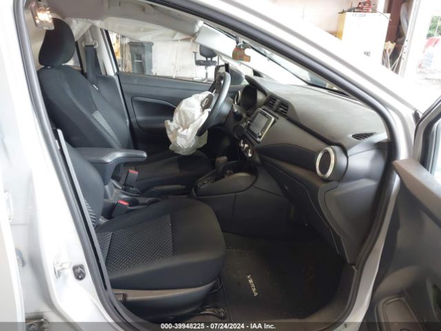 3N1CN8DV1ML908827 Nissan Versa S Xtronic Cvt
