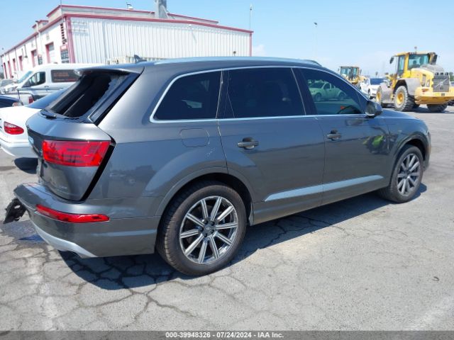 WA1LHAF75JD053412 Audi Q7 2.0t Premium