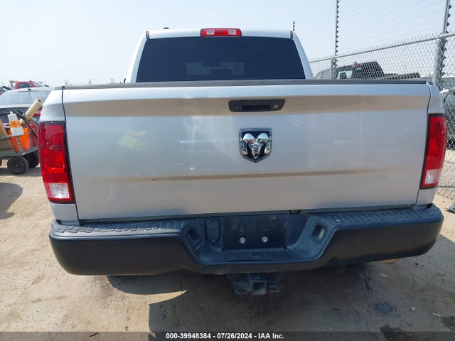 1C6RR6KT2JS160627 RAM 1500 Tradesman  4x2 5'7 Box