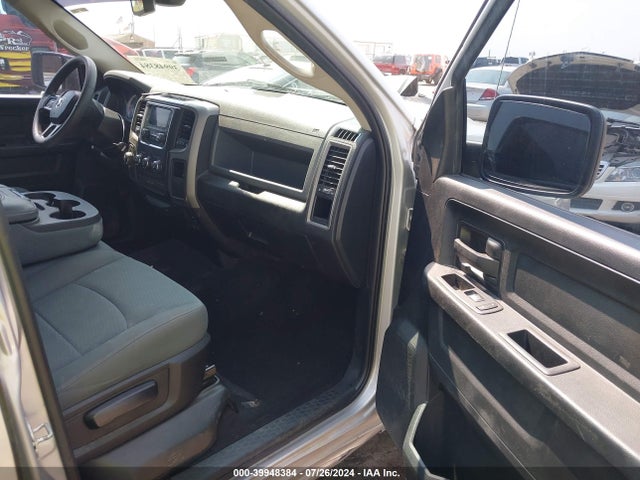 1C6RR6KT2JS160627 RAM 1500 Tradesman  4x2 5'7 Box