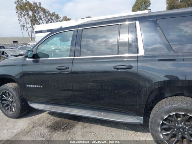 1GNSKHKC4JR328647 Chevrolet Suburban Lt
