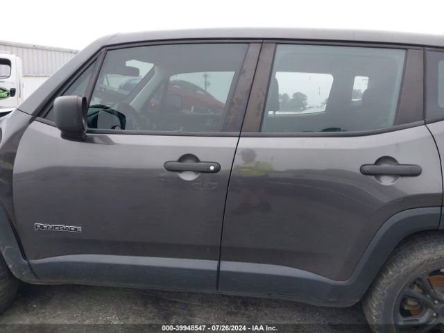 ZACNJBAB5KPJ74137 Jeep Renegade Sport 4x4