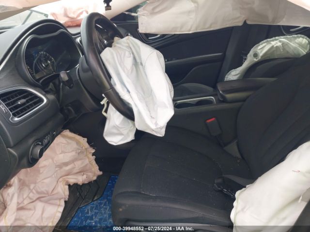 1C3CCCFB0HN505618 Chrysler 200 Touring